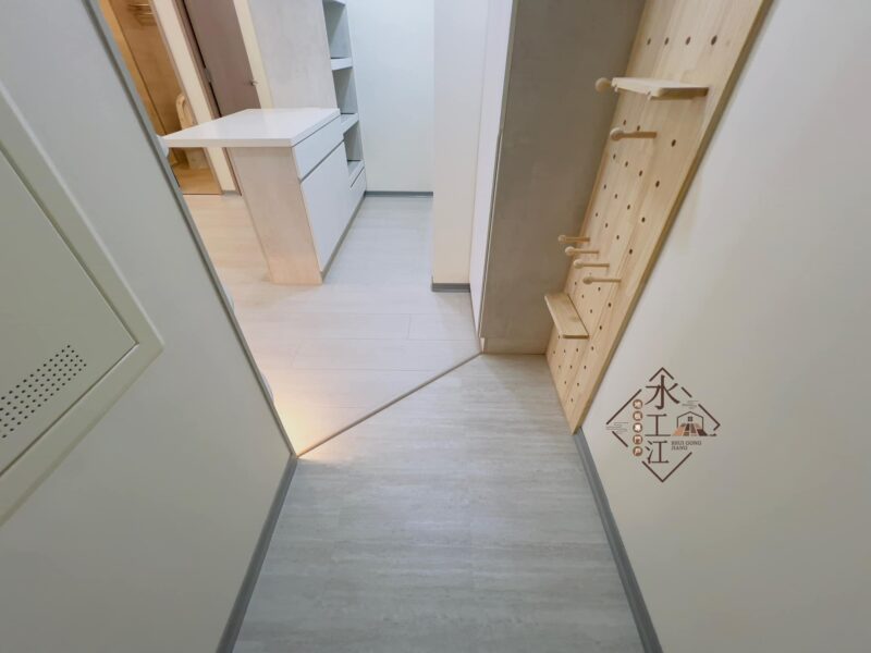 WoodSmith超耐磨木地板 LN-1005 、玄關-富銘塑膠地板 ABC-1707 完工照 2